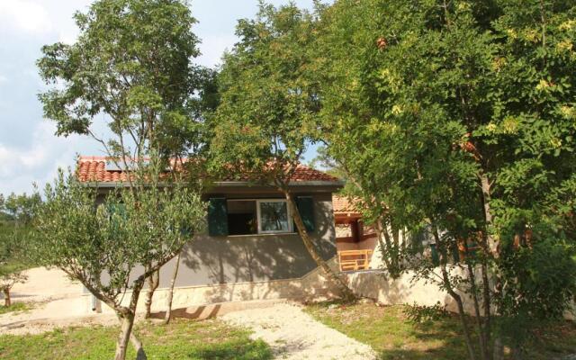 Holiday Batarelo