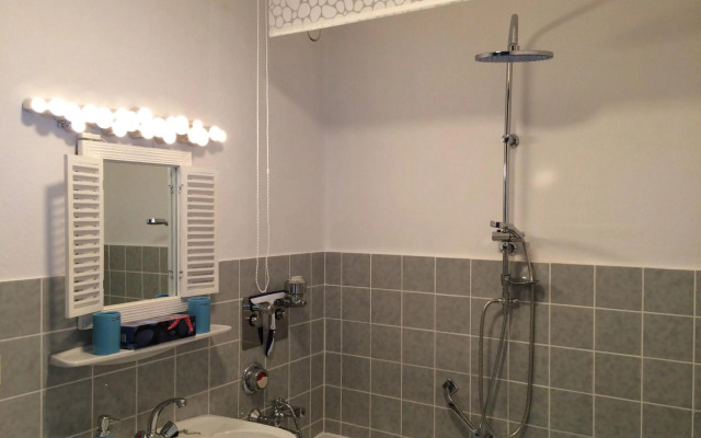 havenBlicke - großzügige Terrasse mit Blick auf die Weser