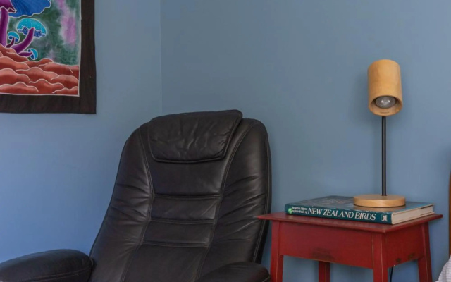 Blue moon – Guest Rooms – Golden Bay