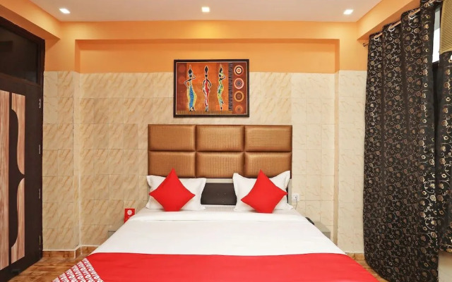 OYO 22663 Qlark Rooms & Lawn