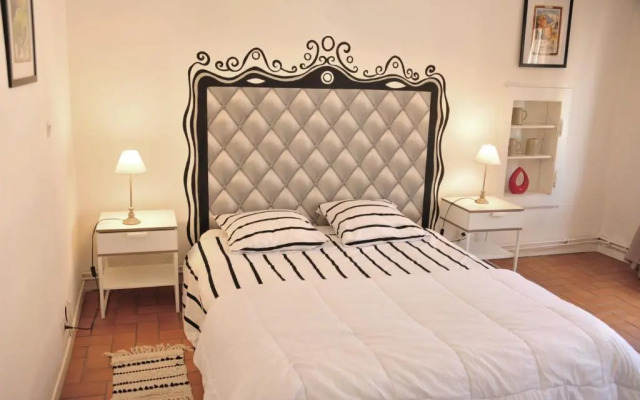 Logement Au Calme F2