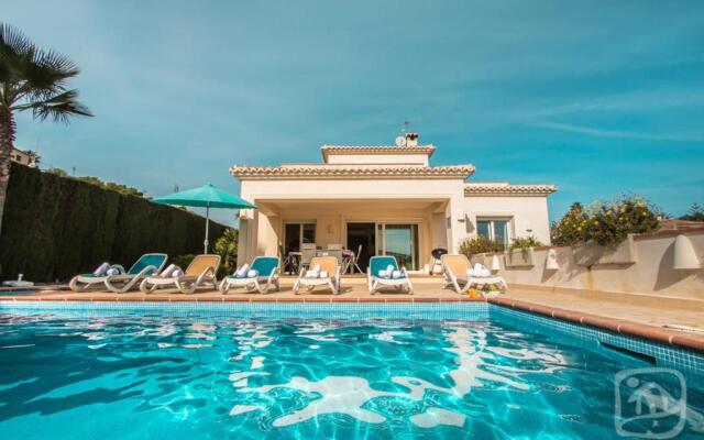 Abahana Villas Baladrar