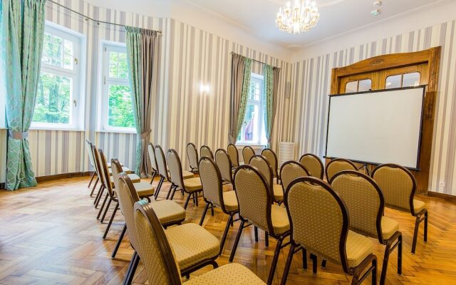 Hotel Dębowy Biowellness & SPA