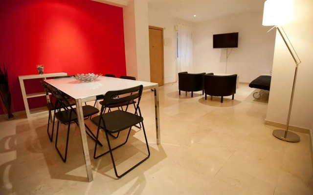 Sol Square Apartments