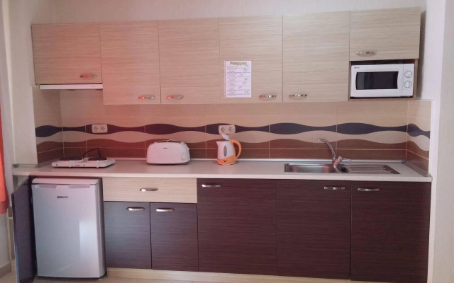 Cleopatra Ada Apart Hotel