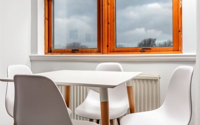 Prestwick Central - Donnini Apartment