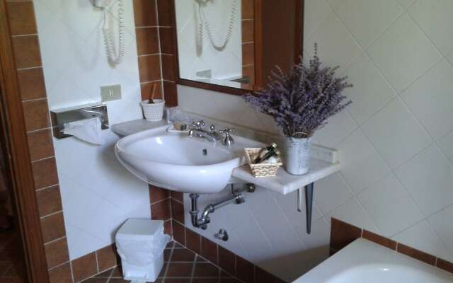 Montebelli Agriturismo & Country Hotel