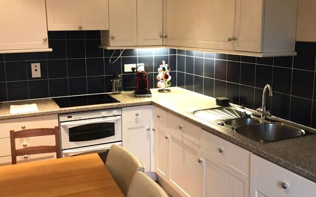 Woodstock Road Apartments (Peymans)