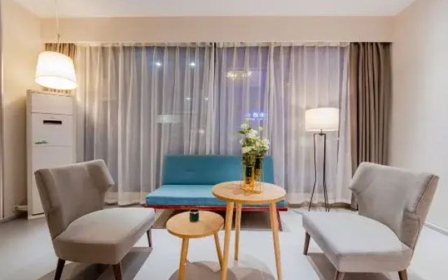 Homeinn Business Hotel (Wuhu Fantawild Adventure Development Zone)