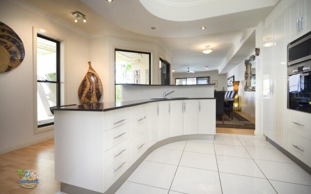 LUXE @ Sanctuary Cove