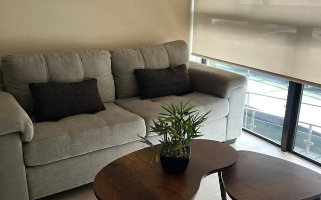 Relax and Work at Miraflores