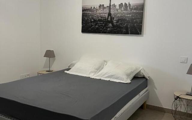 T2 AGOSTA-PORTICCIO- Plage à 50m- Wifi et Parking Gratuit