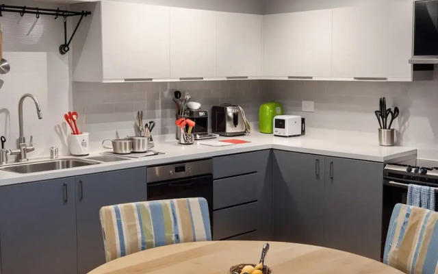 Melrose Rooftop Boutique Residences