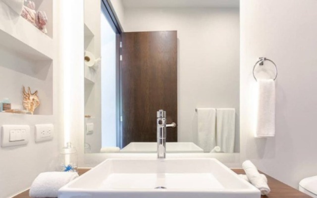 Bright Full Furnished 2 Bedrooms Waiting For You