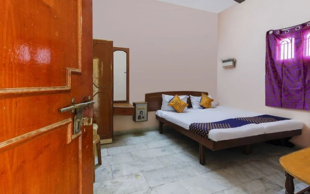 Hotel Meenakshi by OYO Rooms