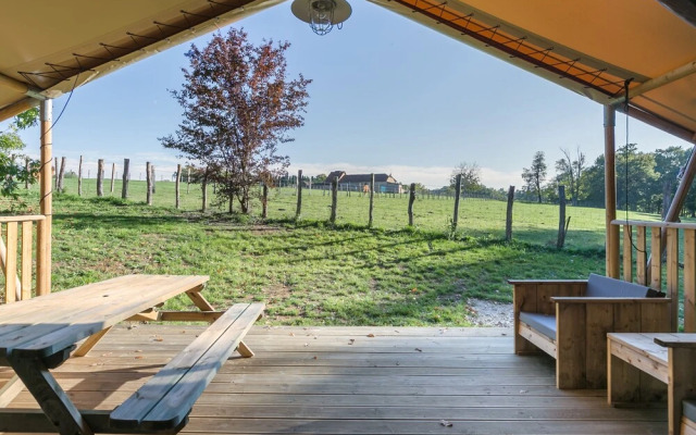 Village De Montmarsis