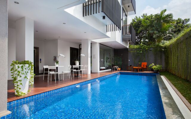 White Tree Residence