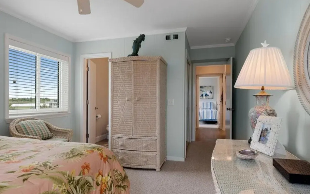 Southwinds J12 2 Bedroom Condo by RedAwning