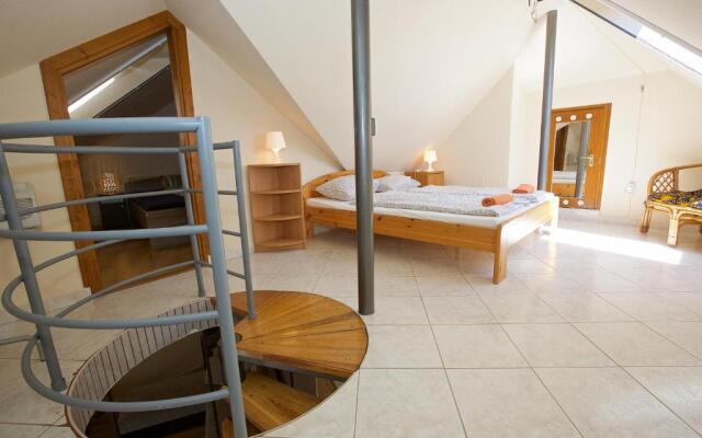 Zoli Apartmanok-Adri Kölcsey 32