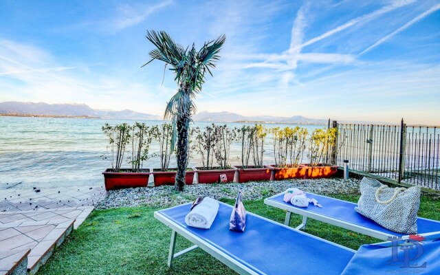 Amazing Villa Sound of the Lake