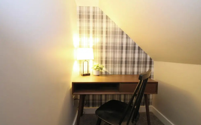 The Aurora Inn & Cottages