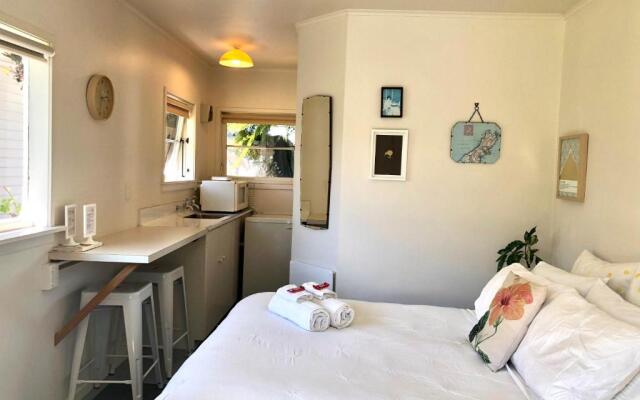 Sunny, Serene Studio @ Motueka