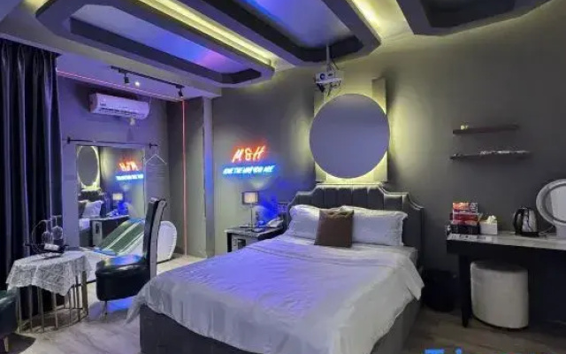 Moc Huong Cinema