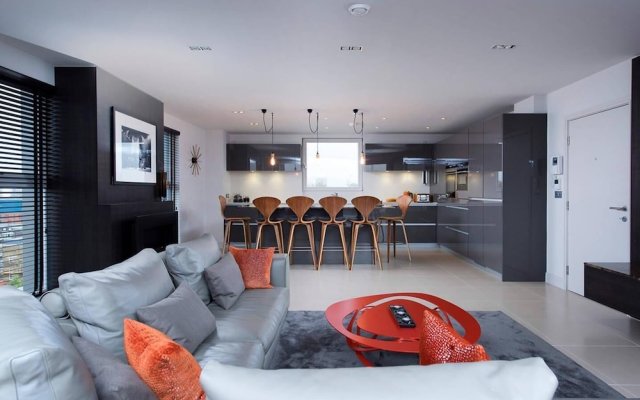 Premium Penthouse 3BR in the Heart of Shoreditch!