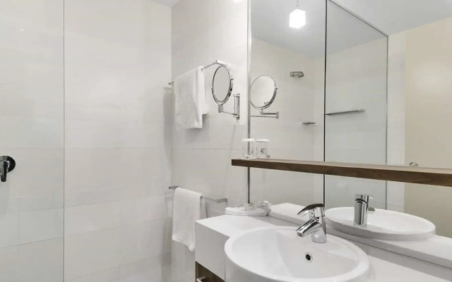 Quality Hotel Taylors Lakes