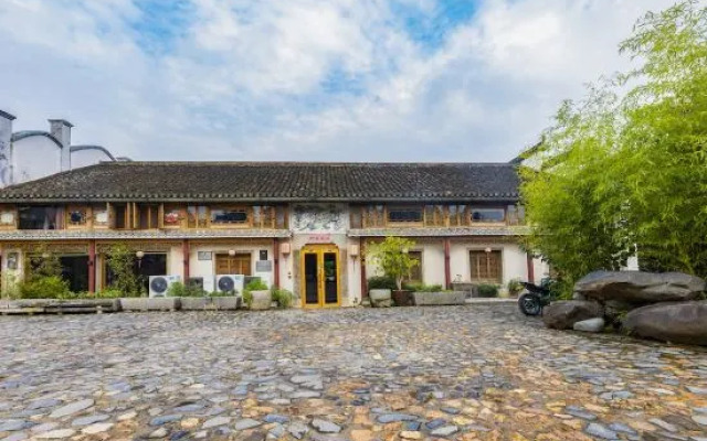 East Garden Boutique Hotel