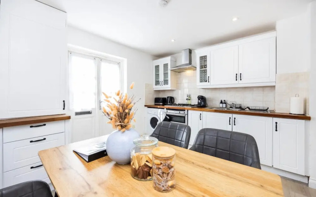City Escape London Apartment With 2 Bedrooms