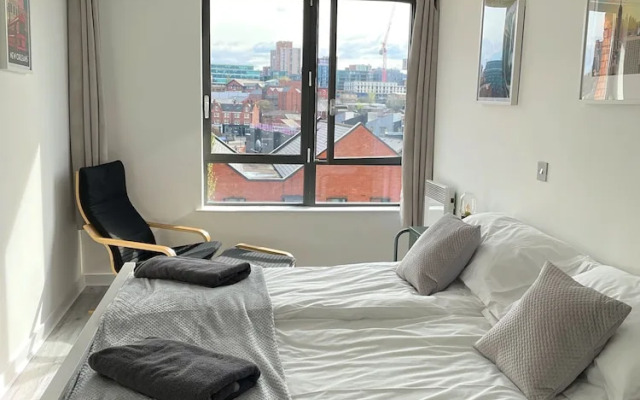 Penthouse Apartment with Parking