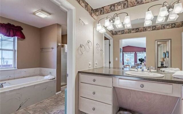 Alpine Oasis - Three Bedroom Cabin