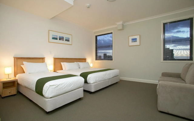 Flinders Luxury Penthouse