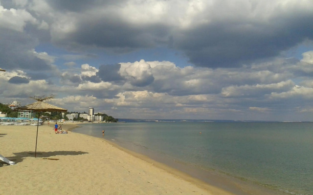 Magnolia Sea View Studio