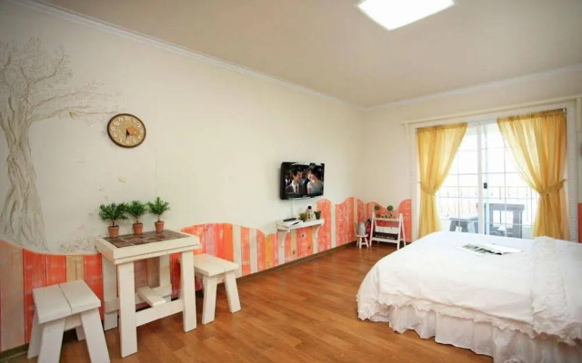 Montmartre Pension