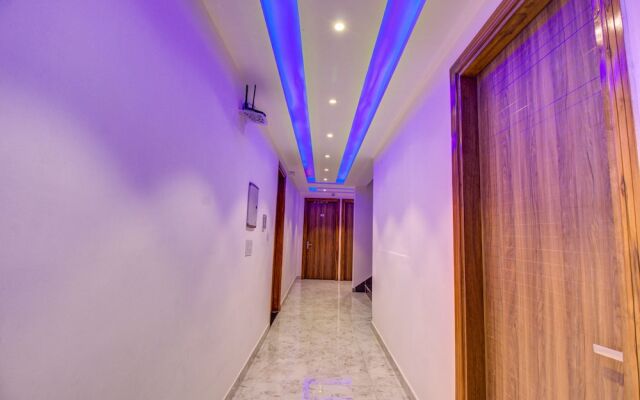 FabHotel Gross inn Suites