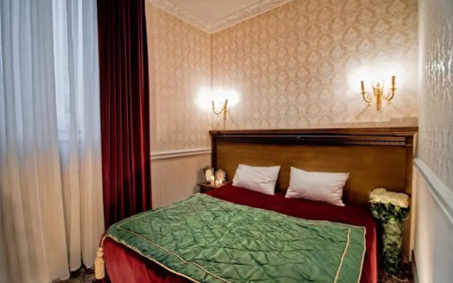 Royal Hotel De Paris