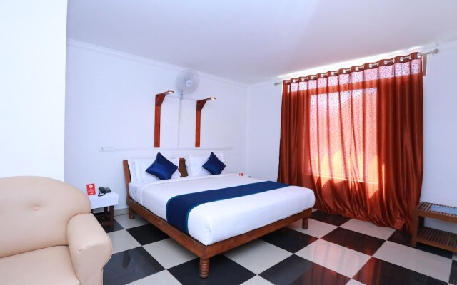 OYO 10783 Hotel River Moon