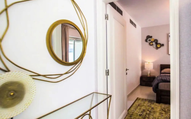 Spacious 1BR with Balcony in JLT