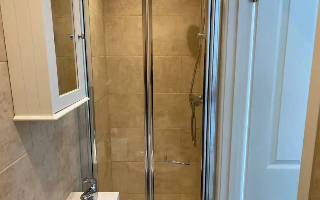 Charming 1-bed Studio in Coventry