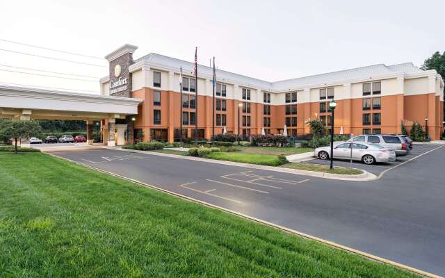 Comfort Inn & Suites Newark - Wilmington