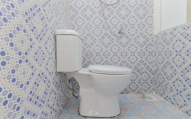 RedDoorz near Pasar Lama Serang