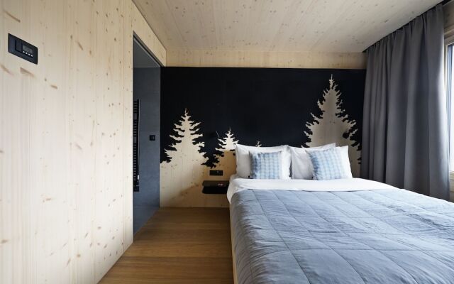 numa I Wood Rooms & Apartments