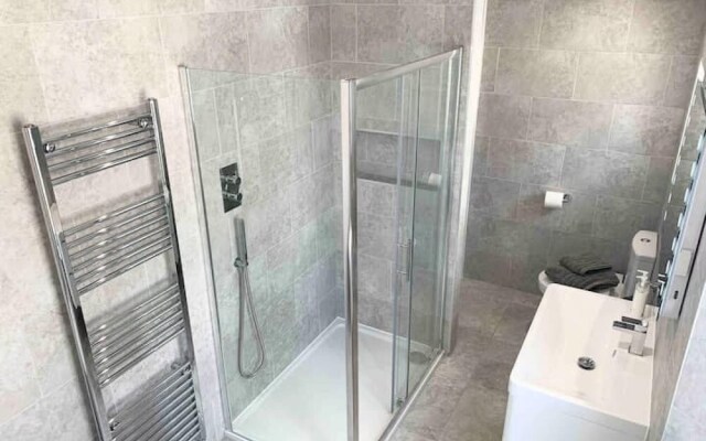 Host Stay Grenville Apartment