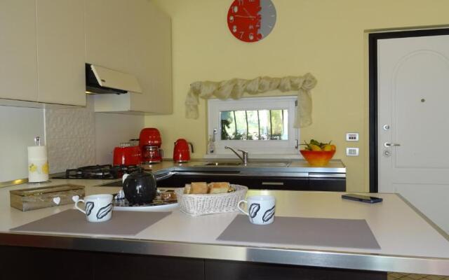 Loft Diva Lake View by Gardadomusmea