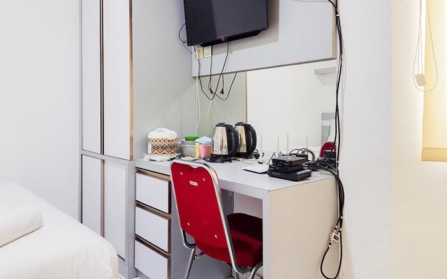 Homey Studio Apartment At Aeropolis Residence Near Soetta