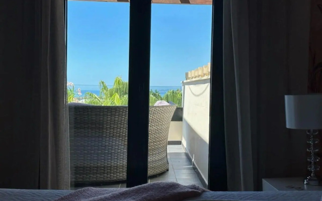 Luxury apartment with panoramic views - Marbella