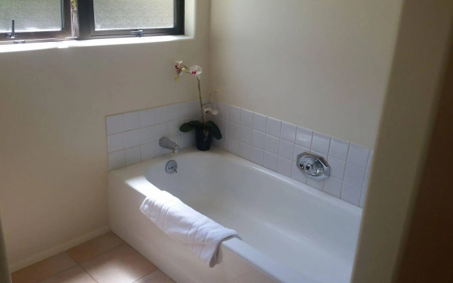 Oamaru House Bed and Breakfast