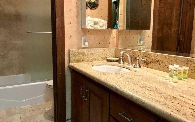 Mammoth S #204 3 Bedroom Condo